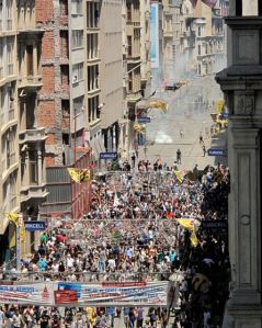 Police drive back crowd on Istiklal St south of Galatasaray, 11:45 on 1 June